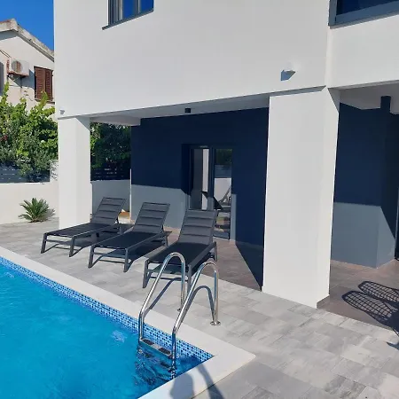Amazing 3 Bedroom Σπίτι διακοπών